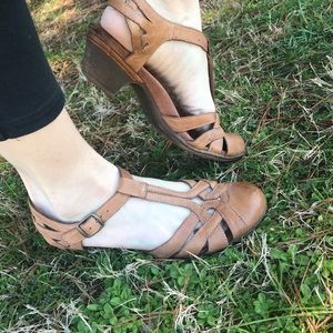 SOLD | Cobb Hill Leather Heels